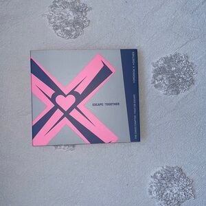 TXT Jewel Case Escape: Together with all inclusions except photocard